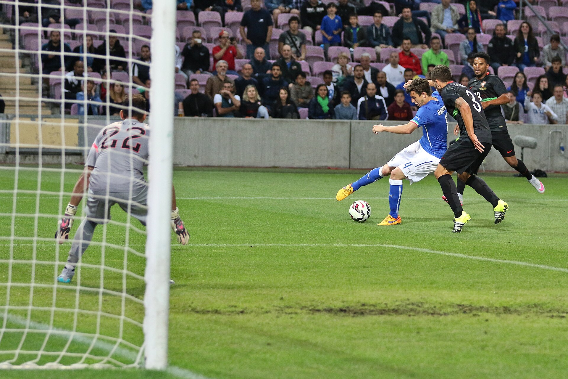 Imagem de referência relacionada a Matteo Darmian, item descrito como futebolista italiano