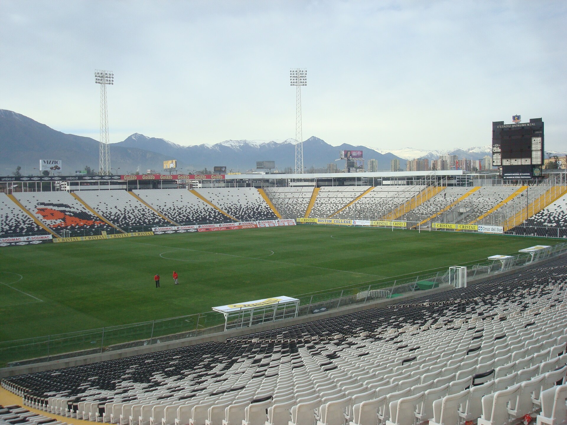 Imagem de referência relacionada a Club Social y Deportivo Colo-Colo, item descrito como clube futebolístico de Santiago, Chile