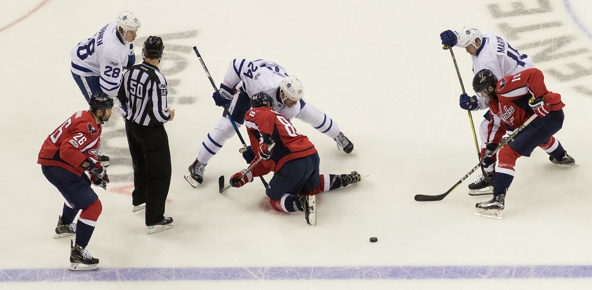 Imagem de referência de Kasperi Kapanen, descrito nos dados abertos como jogador do hoquei de gelo finlandês