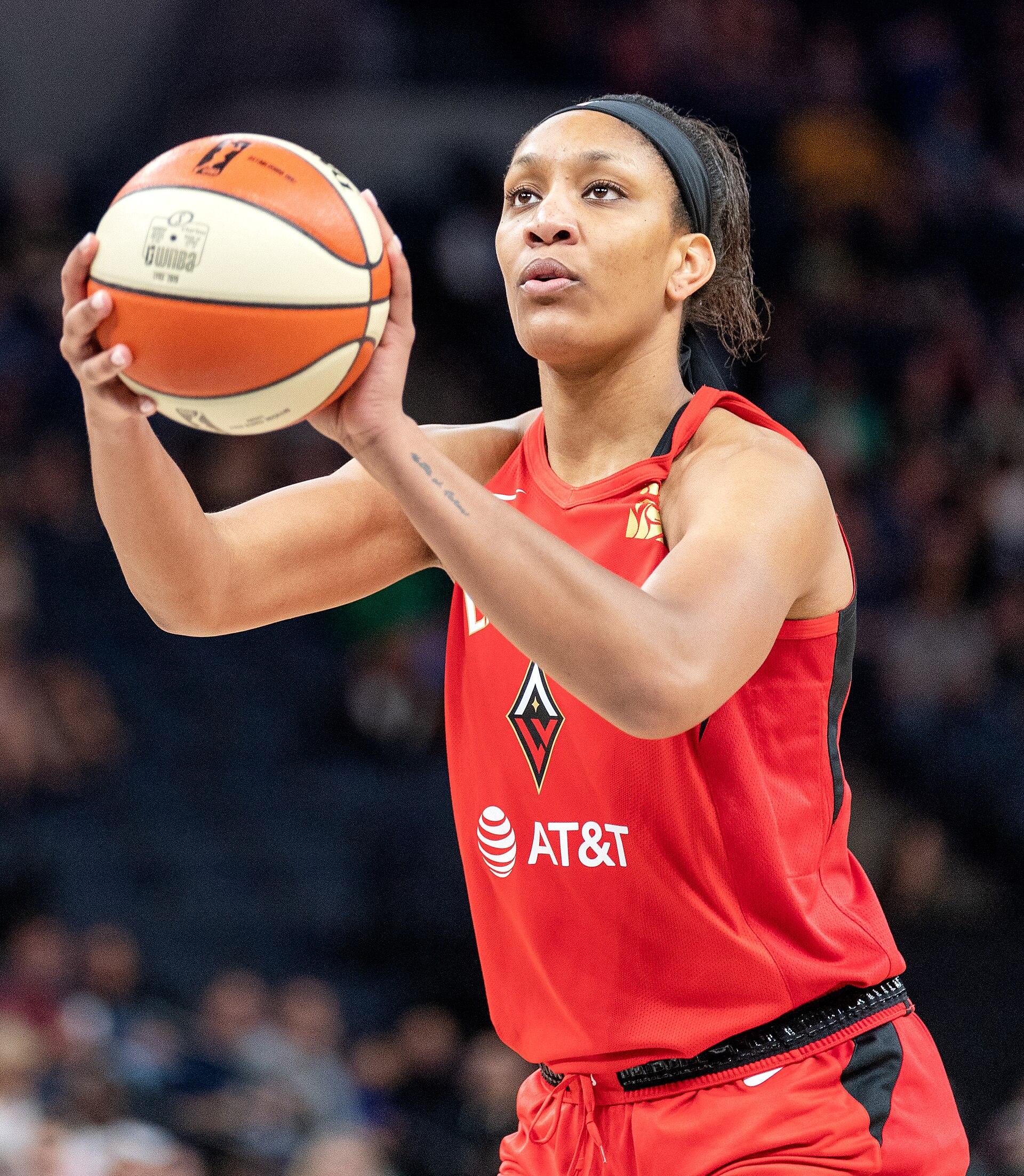 Imagem de referência de A'ja Wilson, descrito nos dados abertos como jogadora de basquetebol norte-americana