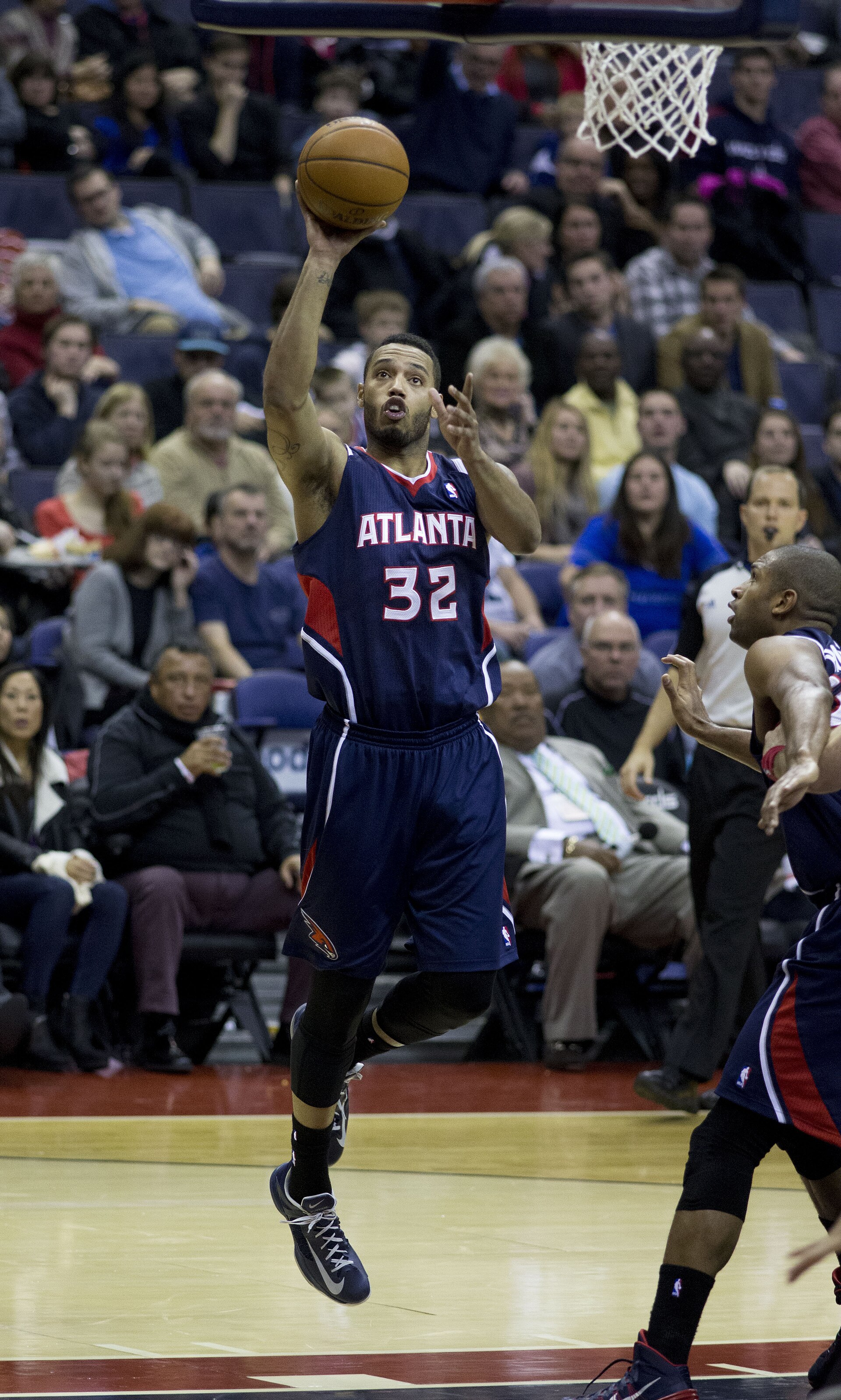 Imagem de referência relacionada a Mike Scott, item descrito como basquetebolista estadunidense