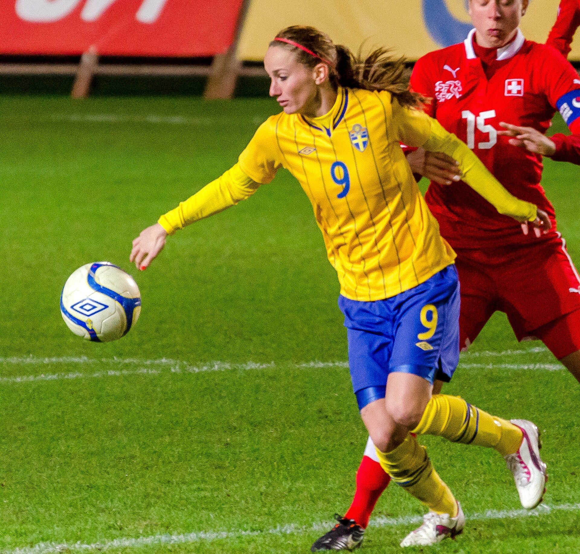Imagem de referência de Kosovare Asllani, descrito nos dados abertos como futebolista sueca