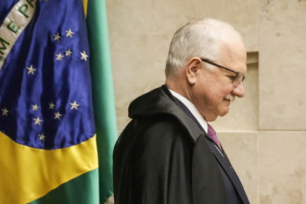 AGU diz que decisão de Fachin restaura ordem, e MJ defende autonomia da PF