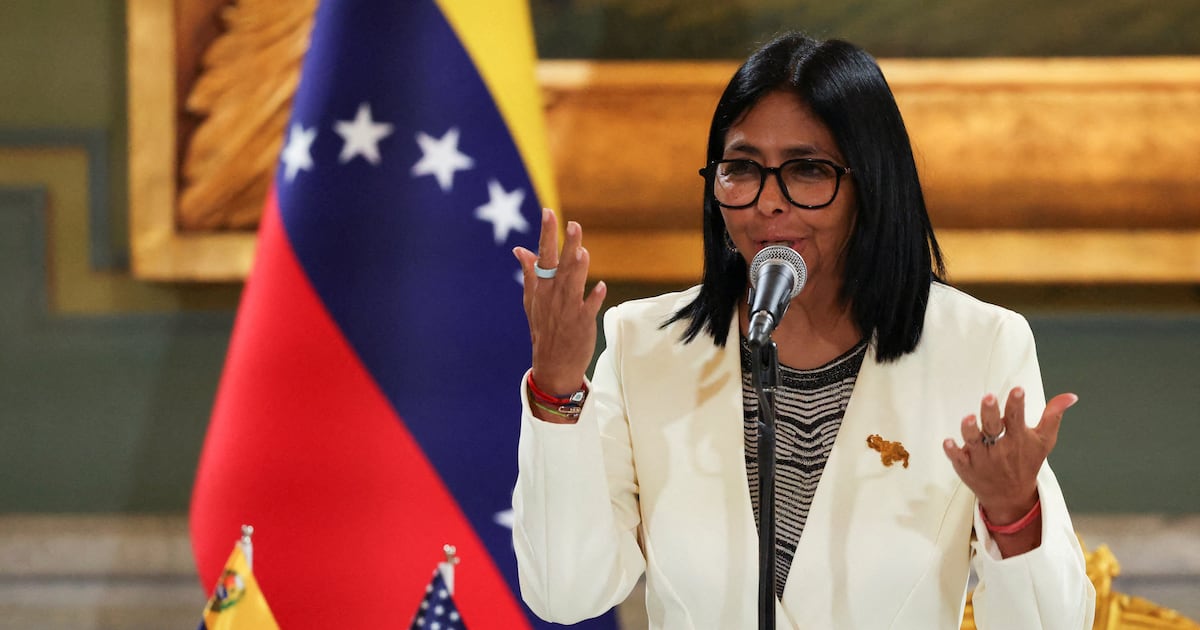 Trump se reunirá com a presidente interina da Venezuela pela primeira vez após queda de Maduro