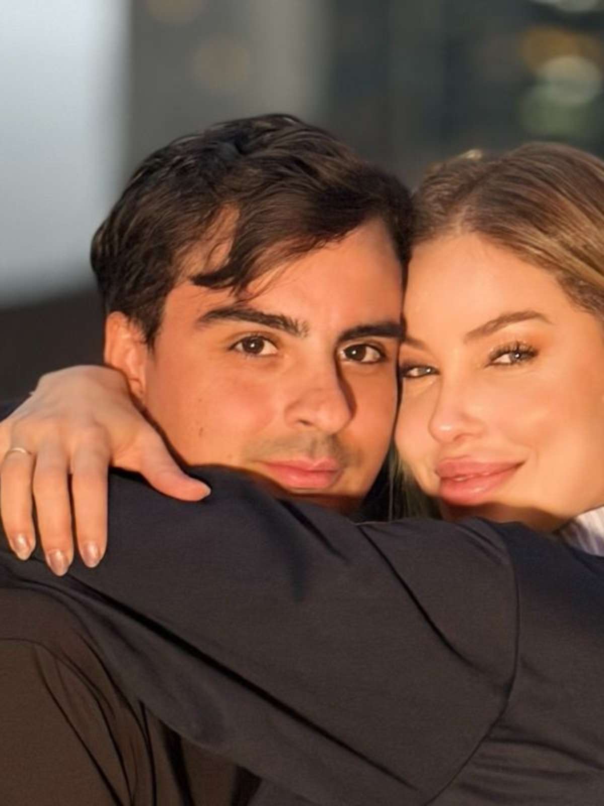 Saory Cardoso afirma que trabalho está atrapalhando rotina íntima com Dudu Camargo: 'Correria danada'