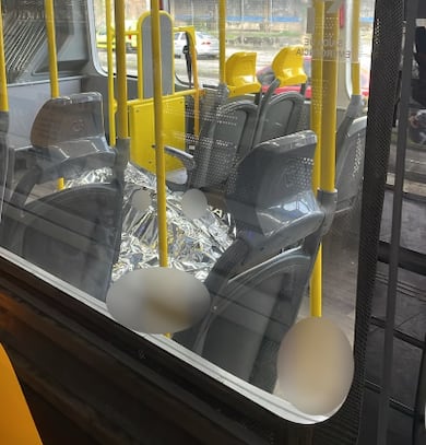 Passageiro morre após ser baleado dentro de ônibus do BRT, em Jacarepaguá, no Rio