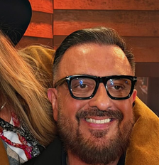 Adriane Galisteu e Rodrigo Carelli, apresentadora e diretor de A Fazenda 18 Foto: Reprodução/Instagram