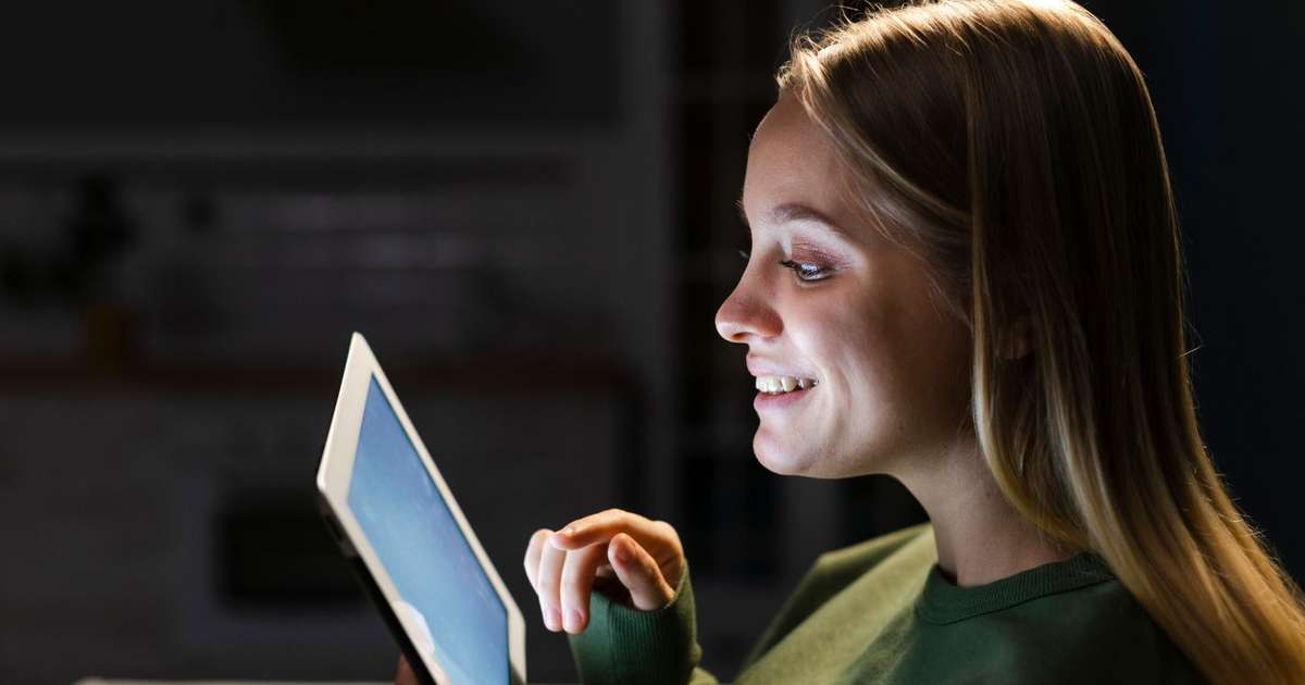 IA como amigo e conselheiro: quando conversar com chatbots pode fazer mal?