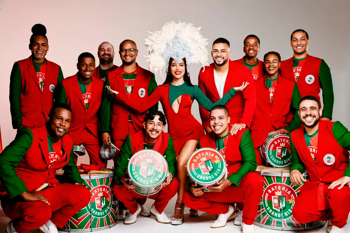 Anitta é a nova rainha de bateria da Grande Rio