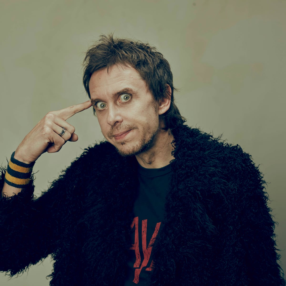 'Nunca assisti a um episódio inteiro de Peep Show': Matt King sobre sobreviver a um AVC e reviver o Super Hans