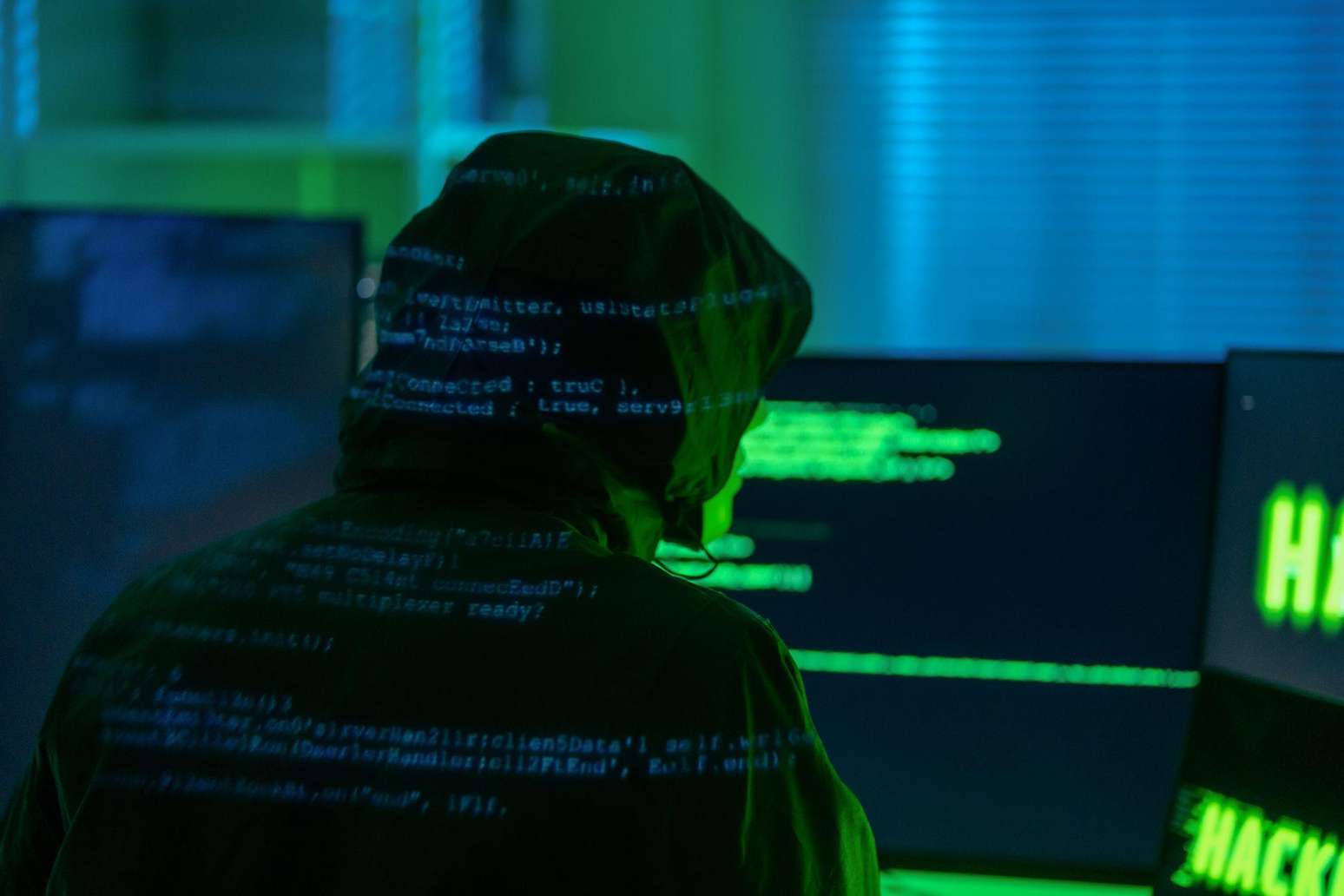 Os exerc&iacute;cios adotam estrat&eacute;gias que hackers usariam para enganar as redes de sat&eacute;lites
