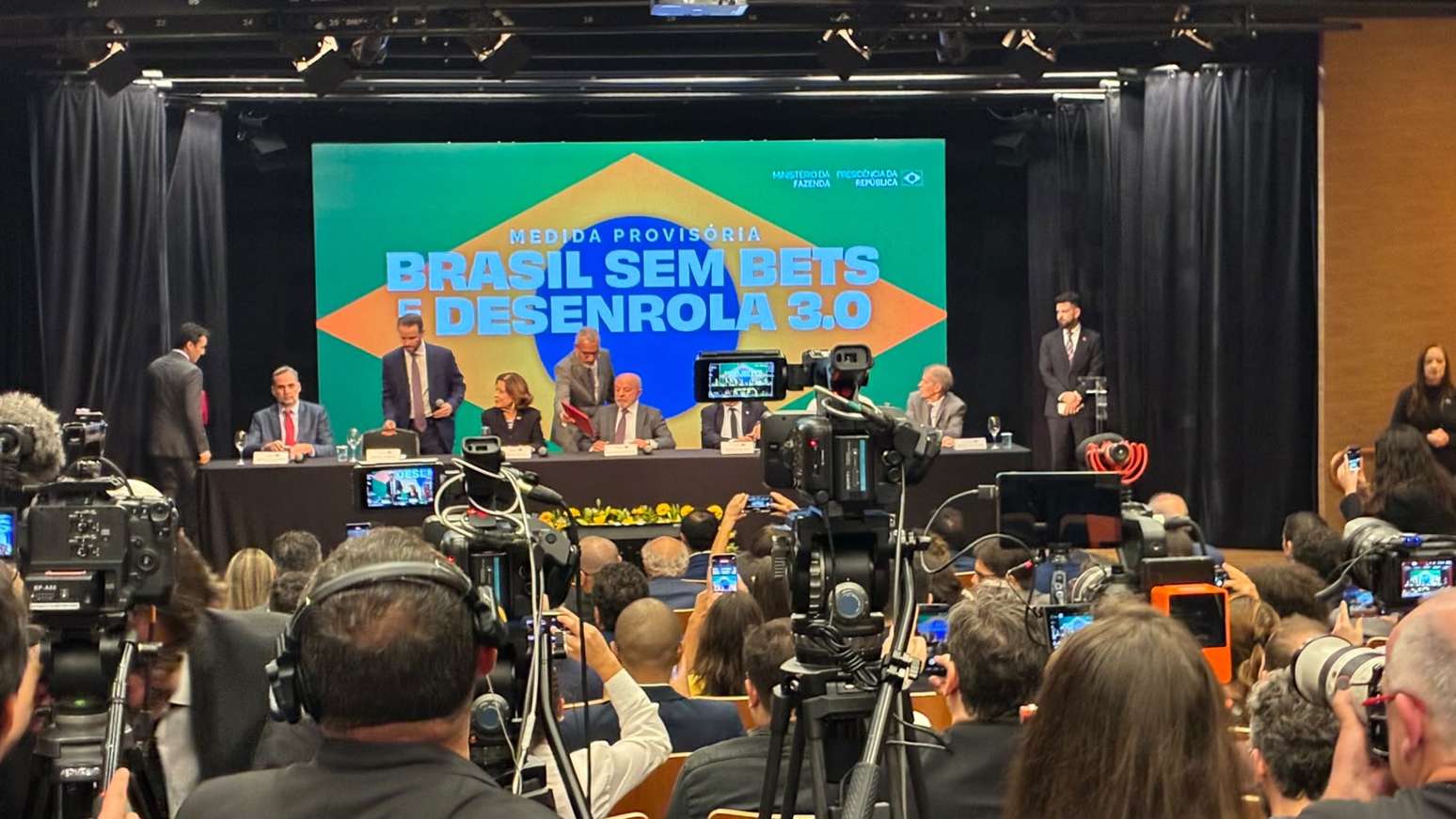 Lula durante evento nesta sexta-feira, 25, em São Paulo, para anunciar medidas de "Brasil sem bets"