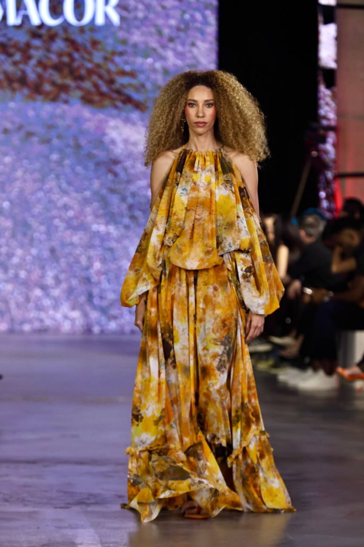 Metrópoles Catwalk chega ao fim: veja os famosos que cruzaram a passarela