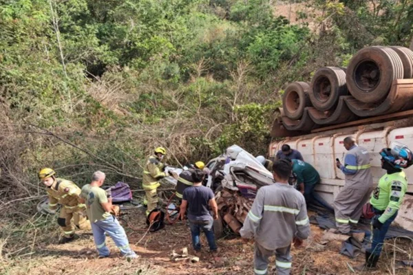Secretário e vereador de cidade goiana ficam gravemente feridos em acidente