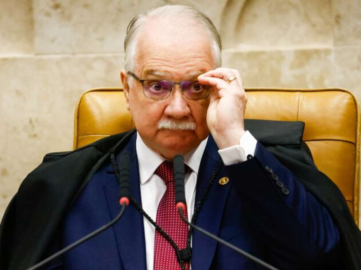 Dez ex-presidentes do STF alertam Fachin sobre gravíssimos fatos que comprometem confiança na Corte, diz jornal