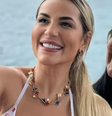 Deolane Bezerra ao lado da mãe, Solange Bezerra Foto: Reprodução/Instagram/solangebezerra