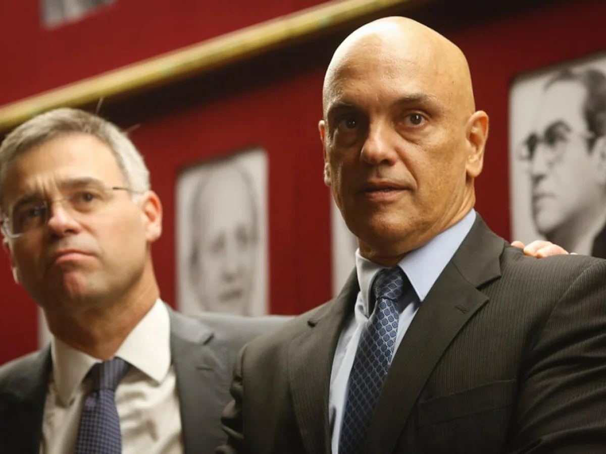 Moraes pede a Fachin quebra completa do sigilo do Caso Master