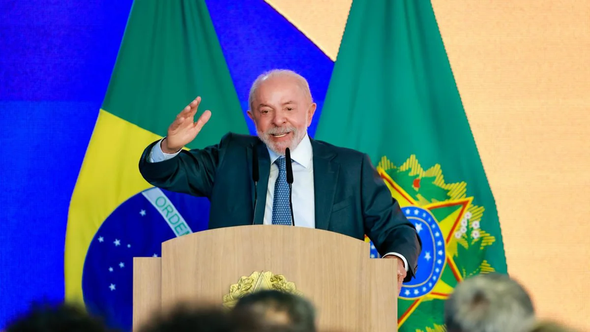 Lula: campanha aciona TSE por transporte a quem teve local de votar mudado