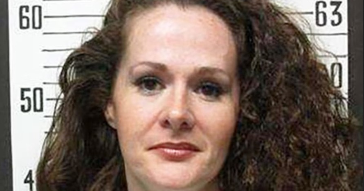 Condenada que sobreviveu a execução nos EUA está consciente e falando, dizem advogados