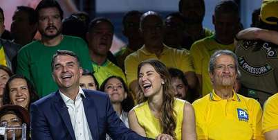 Flávio Bolsonaro e Valdemar Costa Neto Foto: Getty Images / BBC News Brasil