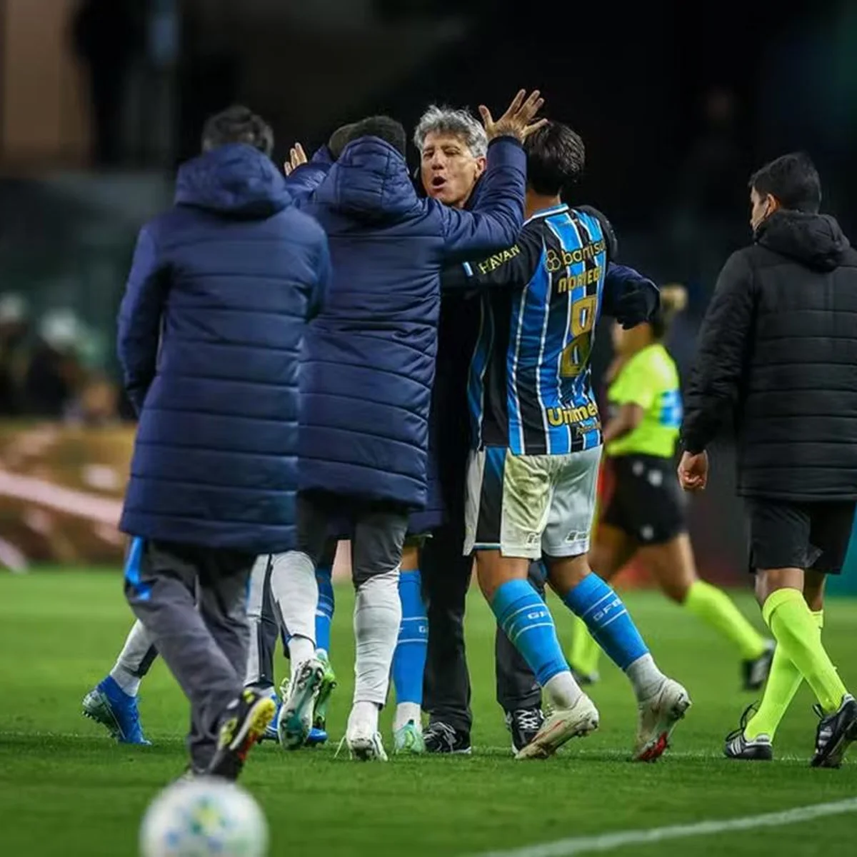 Renato Gaúcho comemora 1ª vitória pelo Grêmio no Brasileirão: "Alívio"