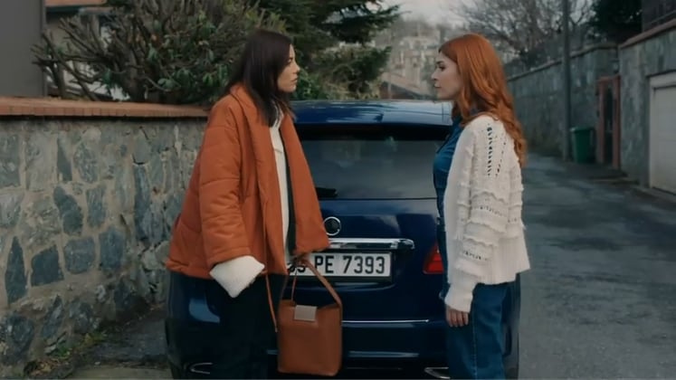 Novo galã na área! Sinan reaparece na vida de Asya e movimenta a trama de Iludida