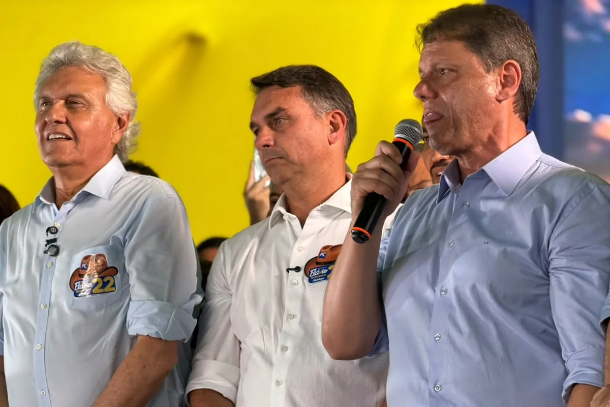 Ronaldo Caiado, Flávio Bolsonaro e Tarcísio de Freitas