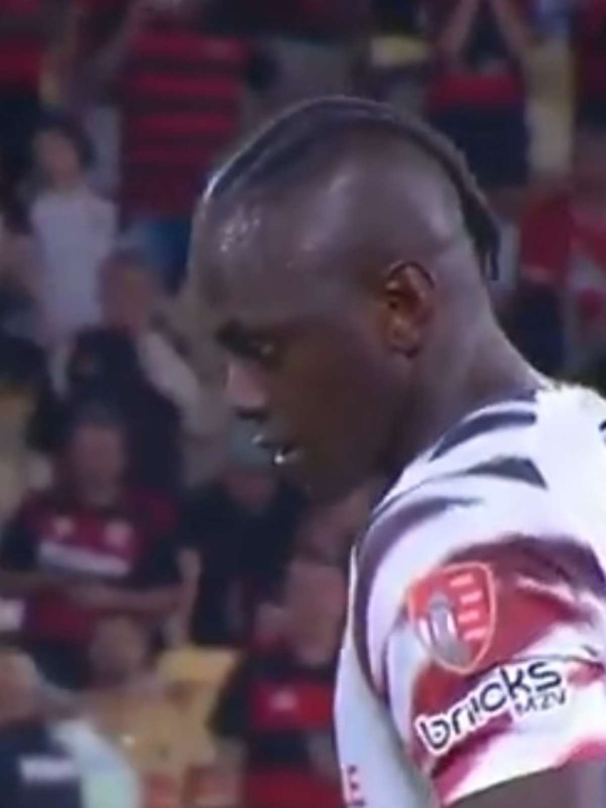 Quem é o jogador do Estudiantes que errou 2 pênaltis na semi contra o Flamengo