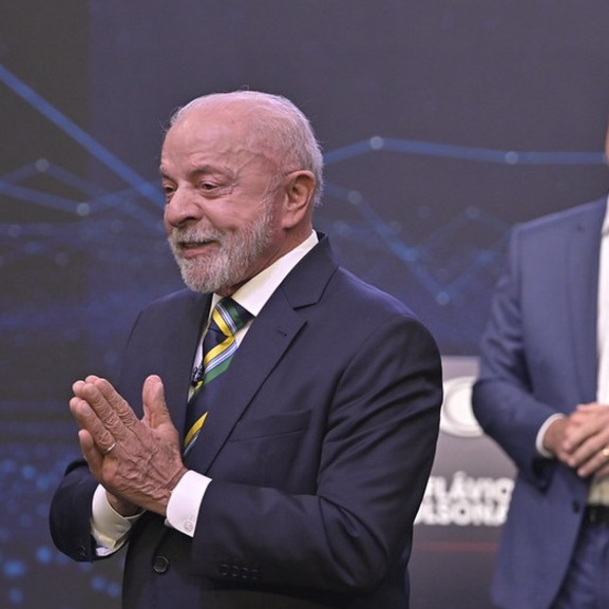 Flávio moldado por Marçal e Lula com tom mais duro: o que esperar das posturas de Flávio Bolsonaro e Lula na Globo