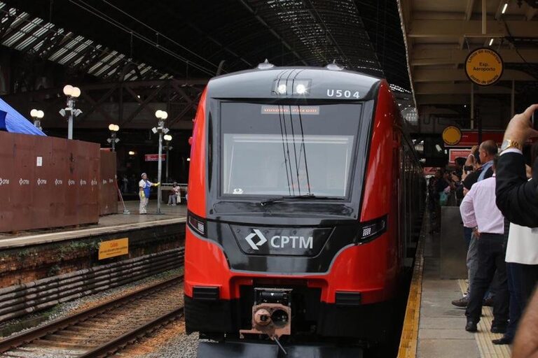 CPTM passa a aceitar pagamento por celular em todas as estações de trem; veja como funciona