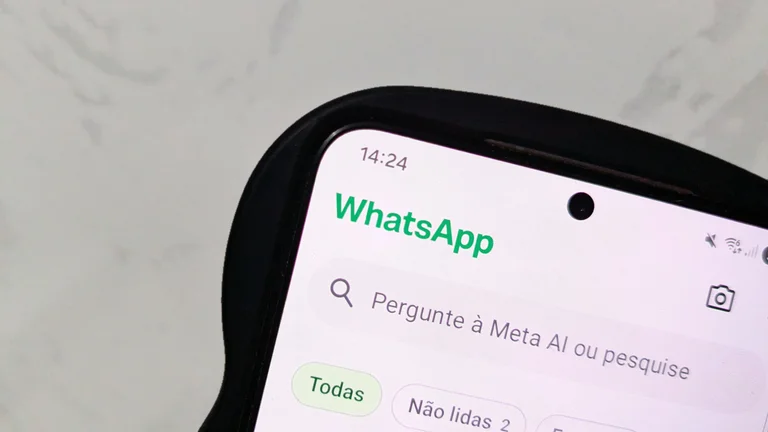 WhatsApp testa nova aba de contatos "estilo MSN" que mostra quem está online