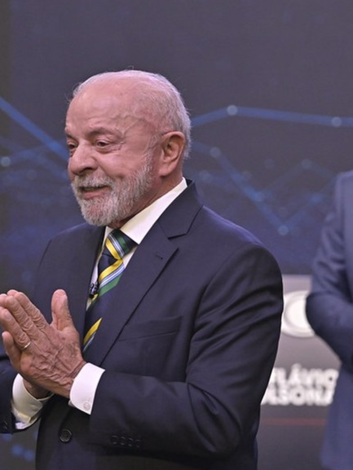 Flávio moldado por Marçal e Lula com tom mais duro: o que esperar das posturas de Flávio Bolsonaro e Lula na Globo