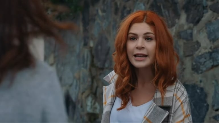 Novo galã na área! Sinan reaparece na vida de Asya e movimenta a trama de Iludida