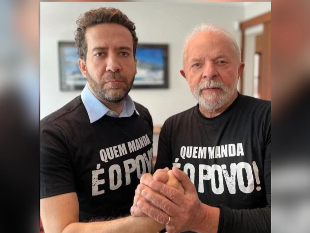 Janones quer colocar "esquerda inteira" em "Exército do Lula" no WhatsApp