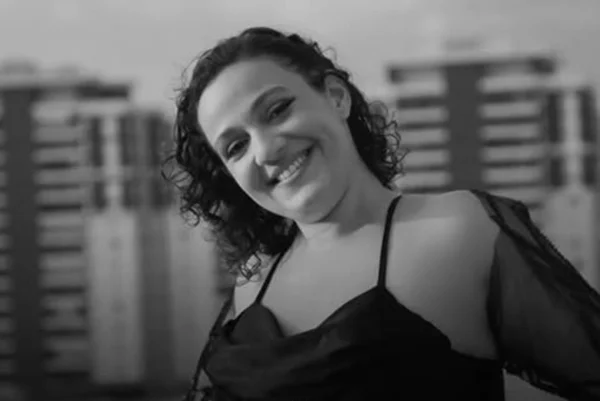 Quem era Fernanda Fialho, influenciadora que morreu aos 29 anos