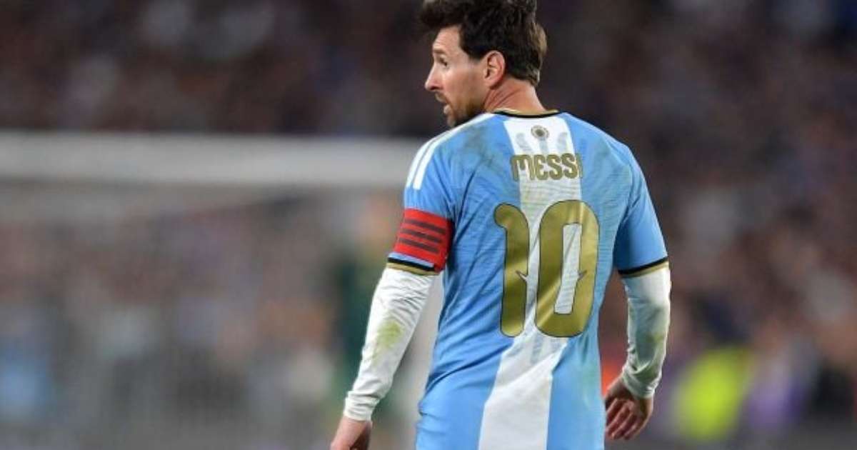 Messi se emociona em despedida, relembra o pai e diz: "Foi um orgulho"