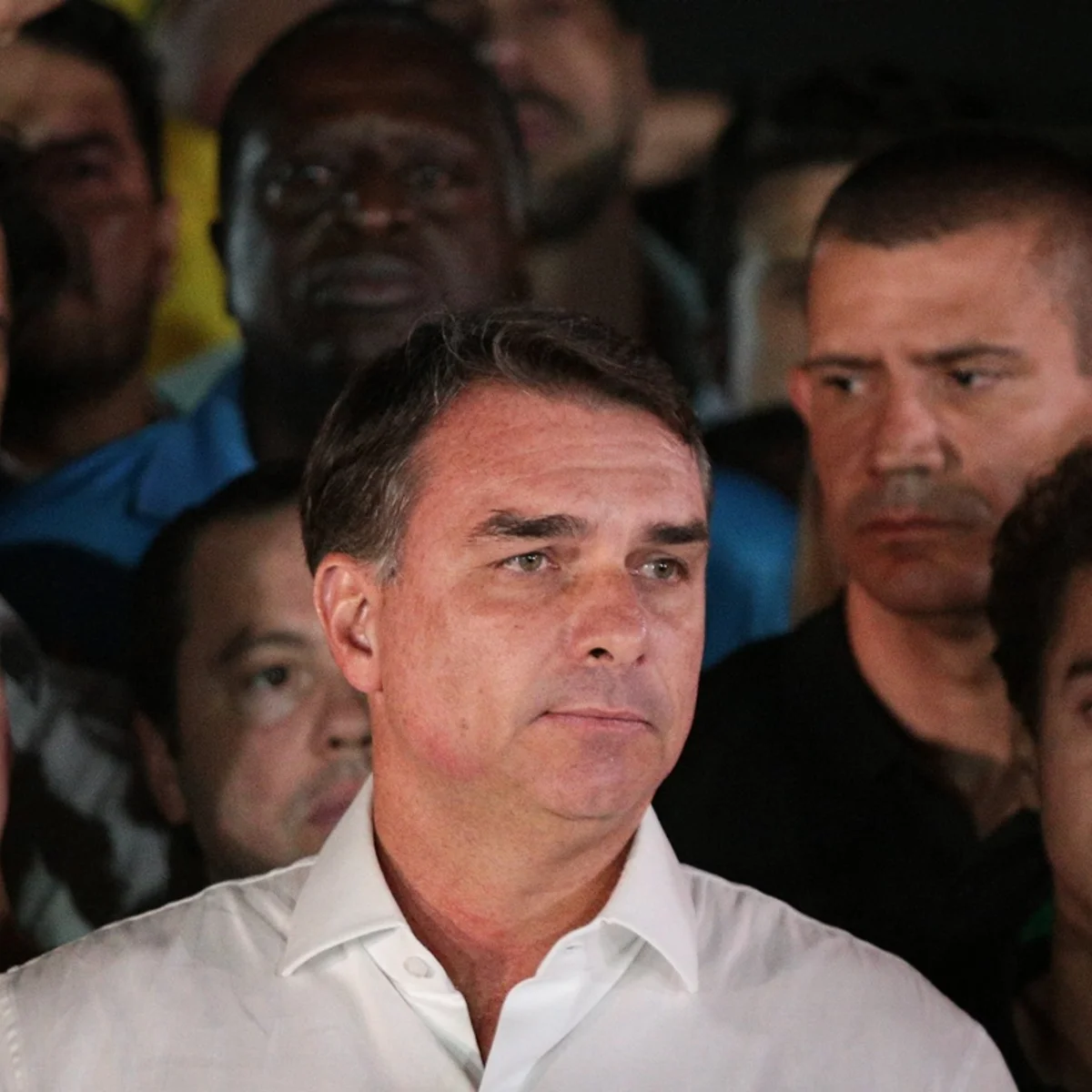 Flávio um dia antes de ir aos EUA: "Vou entregar passaportes e me defender"
